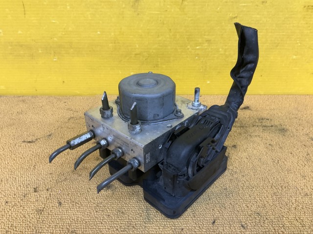 【中古】中古部品 タント LA610S ABSｱｸﾁｭｴｰﾀｰ 【3330960100-000052550842500】