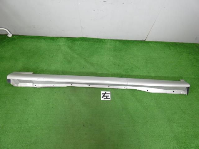 【中古】中古部品 クラウン JZS175 左ｻｲﾄﾞｽﾃｯﾌﾟ 【3260250000-000025149113800】