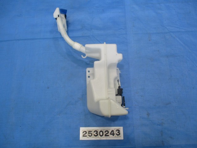 【中古】中古部品 VW ザ・ビートル 16CBZ ｳｫｯｼｬｰﾀﾝｸ 【3310040100-000253024367300】