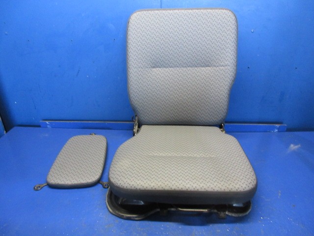 【中古】中古部品 キャリィ DA16T ﾄﾞﾗｲﾊﾞｰｼｰﾄ 【3310270100-000015058670500】
