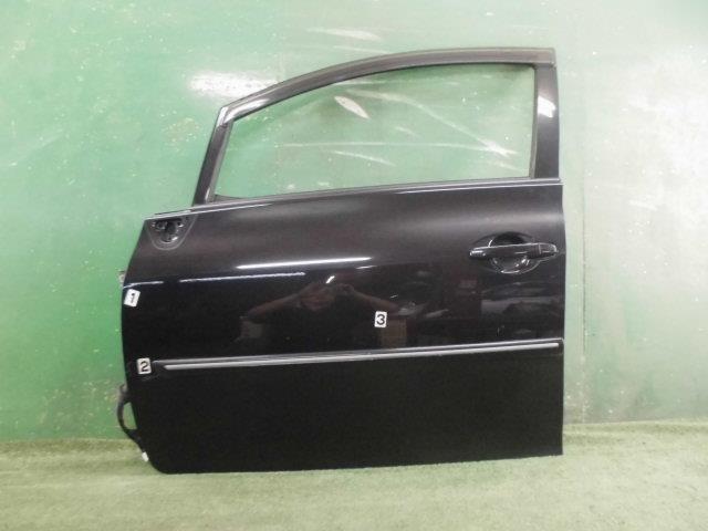 【中古】中古部品 オーリス ZRE152H 左ﾌﾛﾝﾄﾄﾞｱ 【3330150100-000025326213200】｜e-cleマート