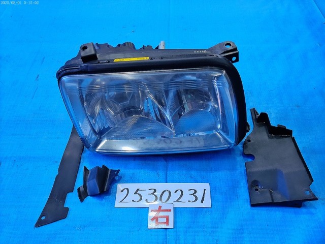【中古】中古部品 センチュリー GZG50 右ﾍｯﾄﾞﾗﾝﾌﾟ 【3310040100-000253023110800】