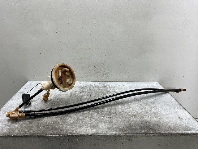 【中古】中古部品 BMW 5シリーズ DP28 フューエルポンプ 【3310070100-0000Y0766520601】