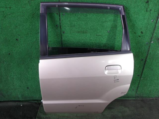 【中古】中古部品 ＭＲワゴン MF21S 左ﾘｱﾄﾞｱ 【3340220100-000226054213400】