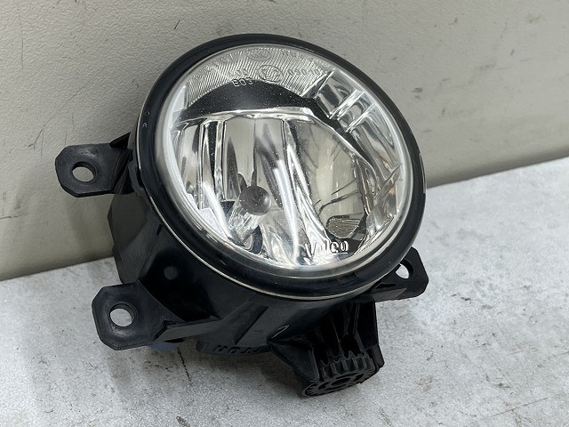【中古】中古部品 フィアット 500 19909 左ﾌｫｸﾞﾗﾝﾌﾟ 【3310070100-0000Y0772110950】