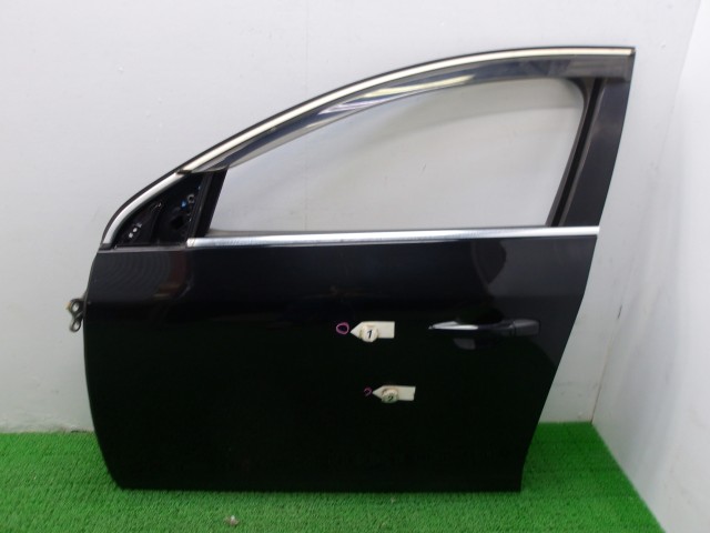 【中古】中古部品 ボルボ 60シリーズ FB4164T 左ﾌﾛﾝﾄﾄﾞｱ 【3310250100-000253005513200】