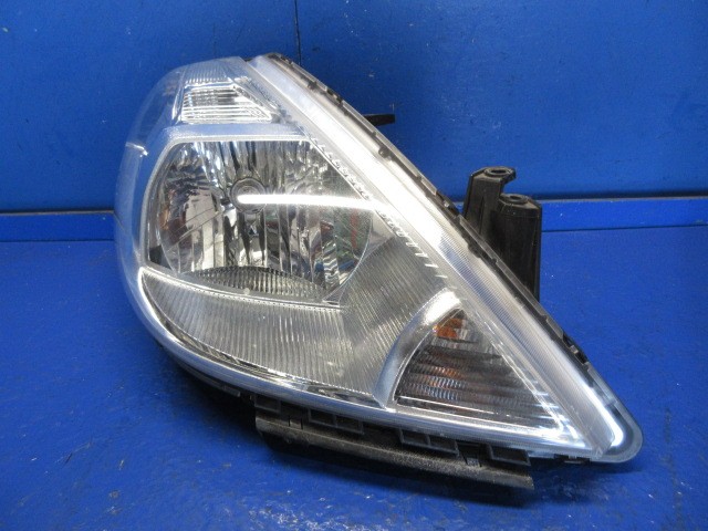 【中古】中古部品 ティーダ ラティオ SC11 右ﾍｯﾄﾞﾗﾝﾌﾟ 【3310270100-000015068210800】
