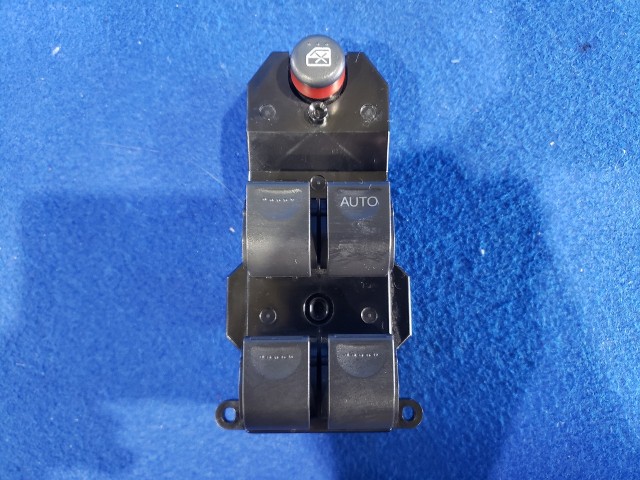 【中古】中古部品 ライフ JB5 ﾊﾟﾜｰｳｲﾝﾄﾞｳｽｲｯﾁ 【3310590000-202510065461900】