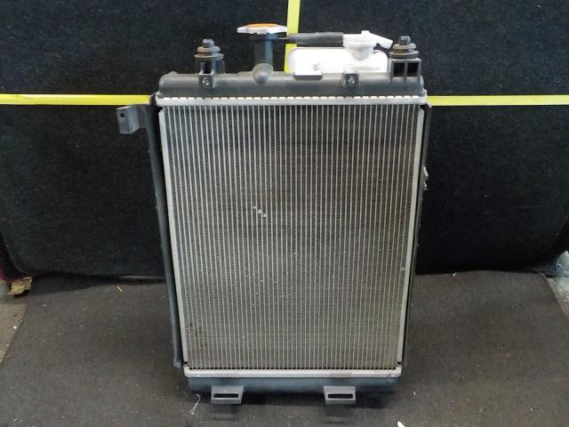 【中古】中古部品 キャスト LA250S ﾗｼﾞｴｰﾀ 【3260200000-251022000120400】