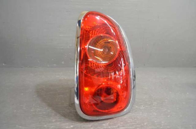 【中古】中古部品 BMW ミニ XD20F 右ﾃｰﾙﾗﾝﾌﾟ 【3310580000-251023000915500】