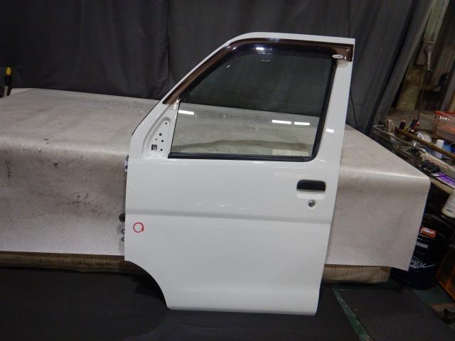 【中古】中古部品 ハイゼット S331V 左ﾌﾛﾝﾄﾄﾞｱ 【3330810100-251023000813200】