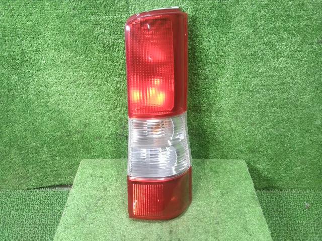 【中古】中古部品 タウンエース S412M 右ﾃｰﾙﾗﾝﾌﾟ 【3330900100-000025139815500】