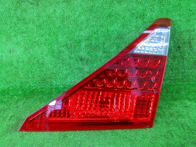 【中古】中古部品 アルファード ANH20W 右ﾌｨﾆｯｼｬｰﾊﾟﾈﾙ 【3330990100-250620000115210】