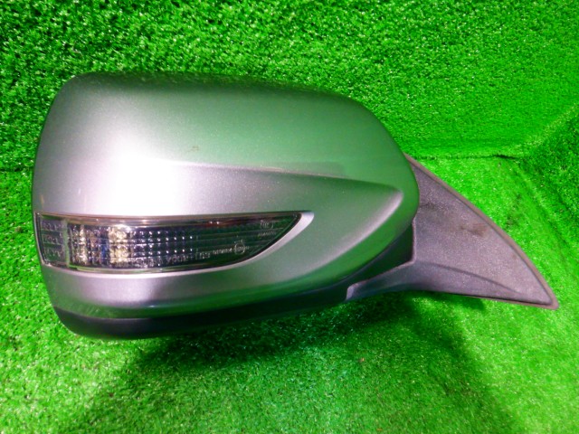 【中古】中古部品 レガシィ BR9 右ｻｲﾄﾞﾐﾗｰ 【3340140100-000025265213500】