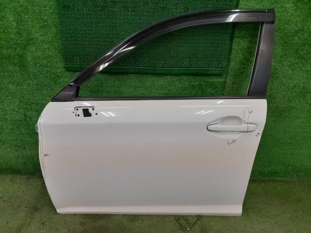 【中古】中古部品 カローラアクシオ NKE165 左ﾌﾛﾝﾄﾄﾞｱ 【3310540000-000025323513200】
