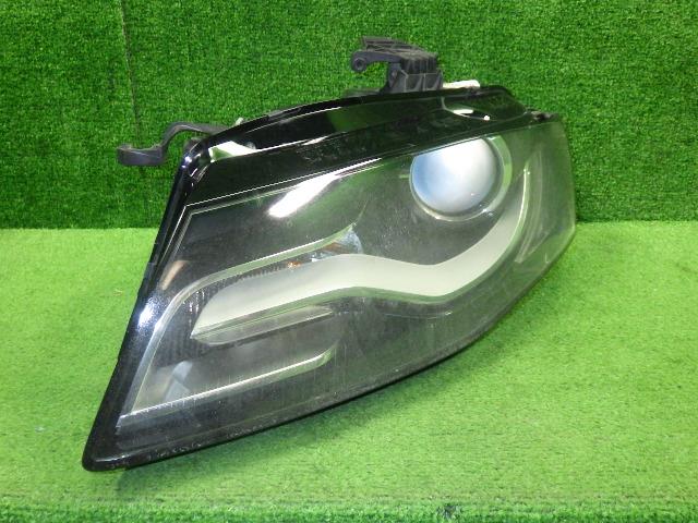 【中古】中古部品 アウディ A4 8KCDH 左ﾍｯﾄﾞﾗﾝﾌﾟ 【3330250100-000000915610900】