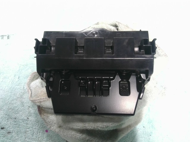 【中古】中古部品 ハイゼット S331V カメラ 【3310200100-000022333215850】|e-cleマート