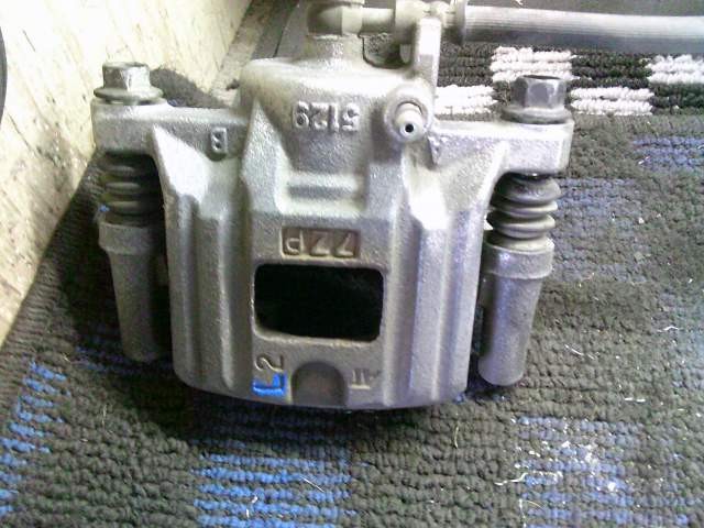 【中古】中古部品 デイズ B21W 左ﾌﾛﾝﾄｷｬﾘﾊﾟｰ 【3330220100-251028000144360】
