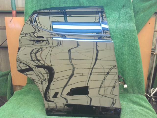【中古】中古部品 デイズ B43W 右ﾘｱﾄﾞｱ 【3260240000-251028000313300】