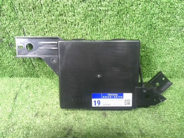 【中古】中古部品 ヴェルファイア ATH20W A/Cコンピューター 【3330900100-000025072963900】