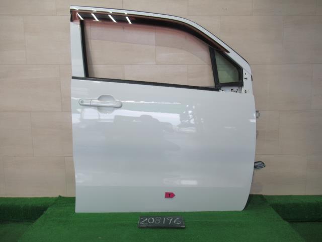 【中古】中古部品 ワゴンＲ MH23S 右ﾌﾛﾝﾄﾄﾞｱ 【3310120100-251030000213100】