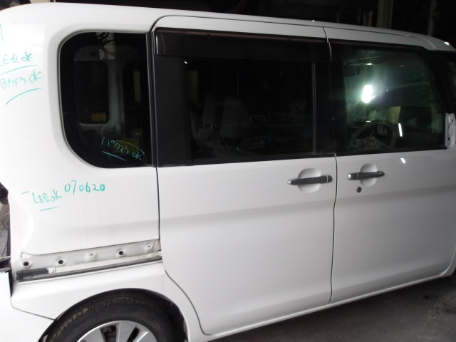 【中古】中古部品 タント LA600S 右ﾘｱﾄﾞｱ 【3310420000-000010608913300】｜e-cleマート