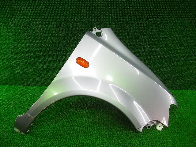 【中古】中古部品 ｅＫスポーツ H82W 右ﾌﾛﾝﾄﾌｪﾝﾀﾞｰ 【3330210100-000037187610600】