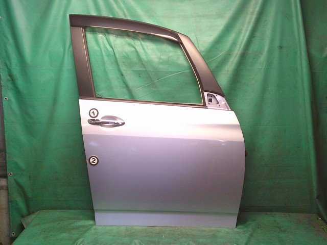 【中古】中古部品 ビアンテ CCEFW 右ﾌﾛﾝﾄﾄﾞｱ 【3330990500-251030000413100】｜e-cleマート