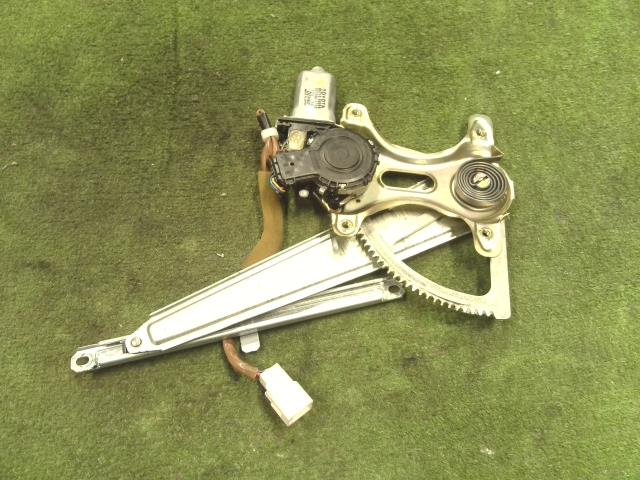 【中古】中古部品 セルシオ UCF31 右ﾘｱﾄﾞｱﾚｷﾞｭﾚｰﾀ･ﾓｰﾀｰ 【3310200100-000022351313320】