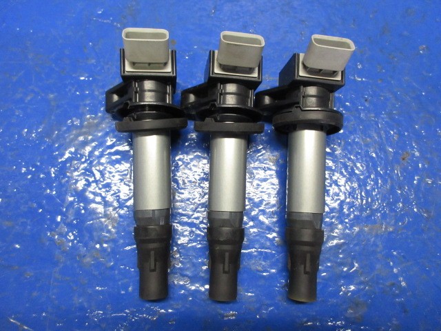 【中古】中古部品 キャスト LA260S イグニッションコイル 【3310270100-000015067267250】