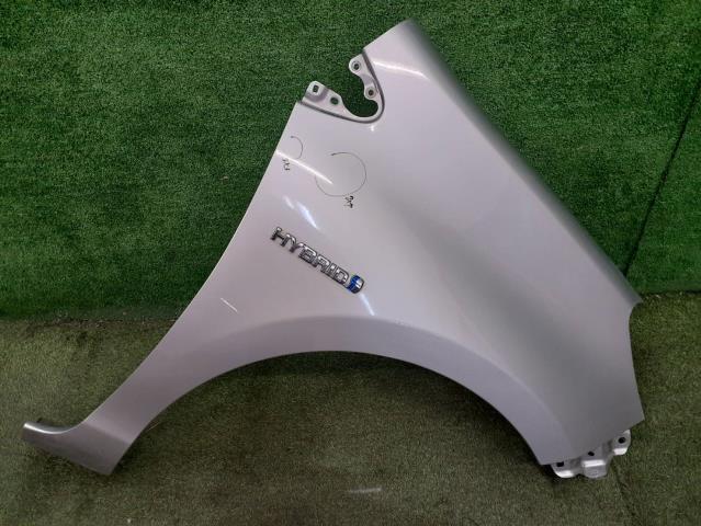 【中古】中古部品 アクア NHP10 右ﾌﾛﾝﾄﾌｪﾝﾀﾞｰ 【3310540000-000025353210600】