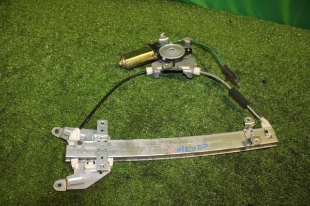 【中古】中古部品 ブルーバード EU14 左ﾘｱﾄﾞｱﾚｷﾞｭﾚｰﾀ･ﾓｰﾀｰ 【3330950100-000052031013420】