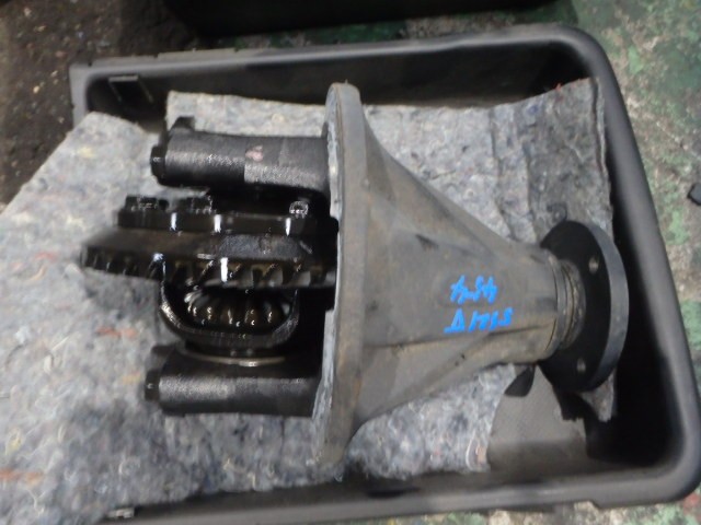 【中古】中古部品 ハイゼット S321V ﾘｱｱｸｽﾙﾎｰｼﾝｸﾞ 【3331010800-000023685341200】