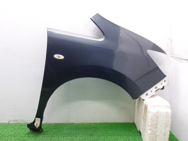 【中古】中古部品 セレナ C26 右ﾌﾛﾝﾄﾌｪﾝﾀﾞｰ 【3310250100-000253031410600】