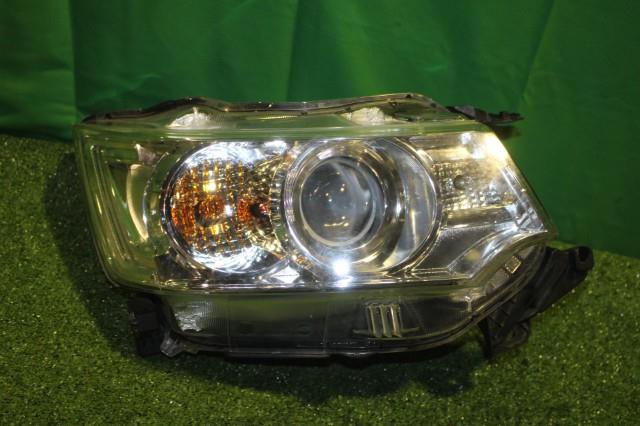 【中古】中古部品 ワゴンＲ MH34S 右ﾍｯﾄﾞﾗﾝﾌﾟ 【3330950100-000051151310800】
