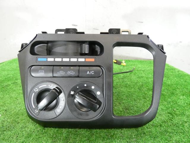 【中古】中古部品 パレット MK21S A/Cｽｲｯﾁﾊﾟﾈﾙ 【3260250000-000025155860900】｜e-cleマート