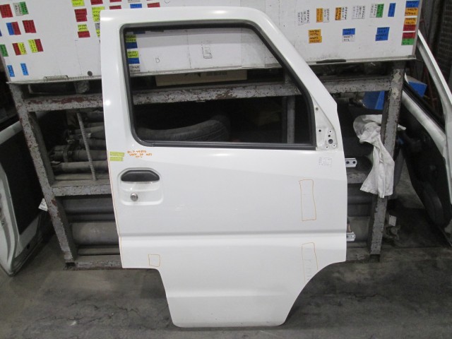 【中古】中古部品 ミニキャブ U61V 右ﾌﾛﾝﾄﾄﾞｱ 【3310160100-000004481413100】