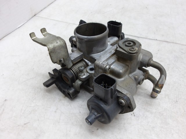 【中古】中古部品 エブリィ DA64W ｽﾛｯﾄﾙﾎﾞﾃﾞｨ 【3310250100-000253039820300】
