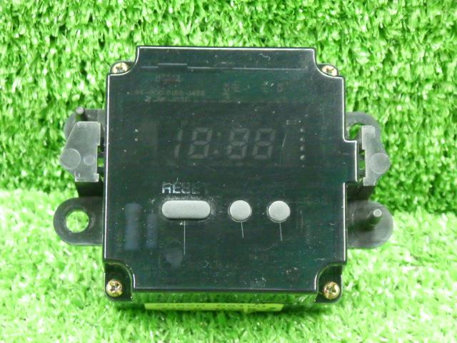 【中古】中古部品 ローレル HC34 時計 【3330250100-000000915968050】