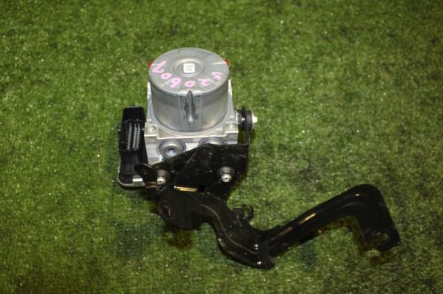 【中古】中古部品 デミオ DJ3FS ABSｱｸﾁｭｴｰﾀｰ 【3330950100-000052060742500】