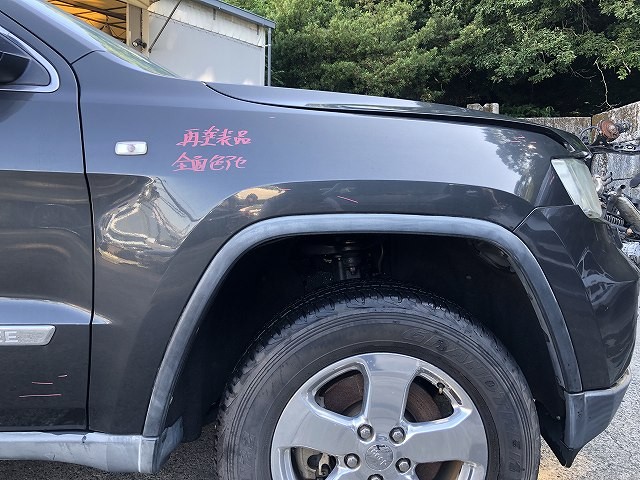 【中古】中古部品 ジープ グランドチェロキー WK36 右ﾌﾛﾝﾄﾌｪﾝﾀﾞｰ 【3310070100-0000Y0773310600】