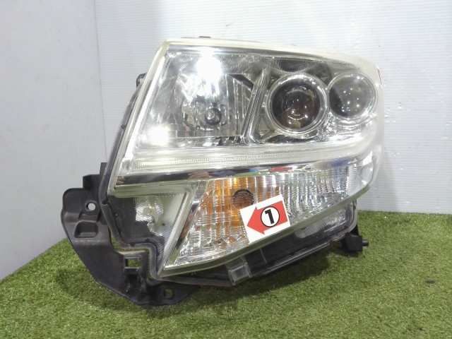 【中古】中古部品 タント LA600S 左ヘッドランプ 【3310090100-202510104310900】