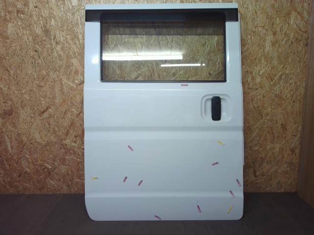 【中古】中古部品 エブリィ DA17V 右ﾘｱﾄﾞｱ 【3310550000-251016001713300】