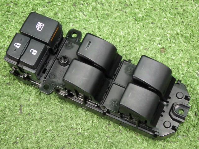 【中古】中古部品 レクサス NX AGZ10 ﾊﾟﾜｰｳｲﾝﾄﾞｳｽｲｯﾁ 【3330200100-242714000061900】