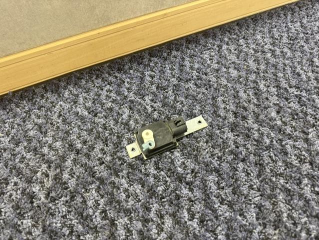 【中古】中古部品 アトラス SP8F23 右ﾌﾛﾝﾄﾄﾞｱﾛｯｸｿﾚﾉｲﾄﾞ 【3330440100-251107000164550】
