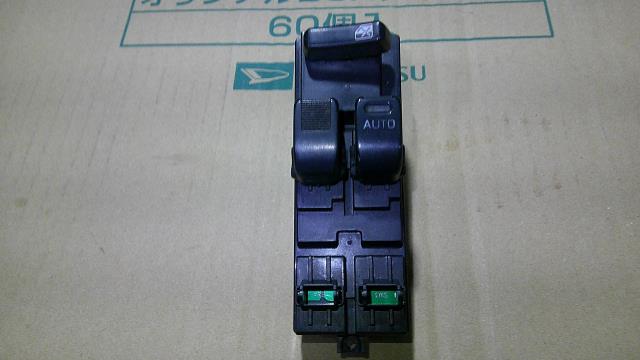 【中古】中古部品 ハイゼット S321V ﾊﾟﾜｰｳｲﾝﾄﾞｳｽｲｯﾁ 【3500080000-251021000661900】