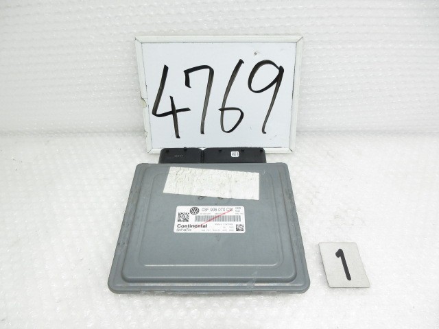 【中古】中古部品 VW ザ・ビートル 16CBZ ｴﾝｼﾞﾝｺﾝﾋﾟｭｰﾀｰ 【3500170000-251107501163100】