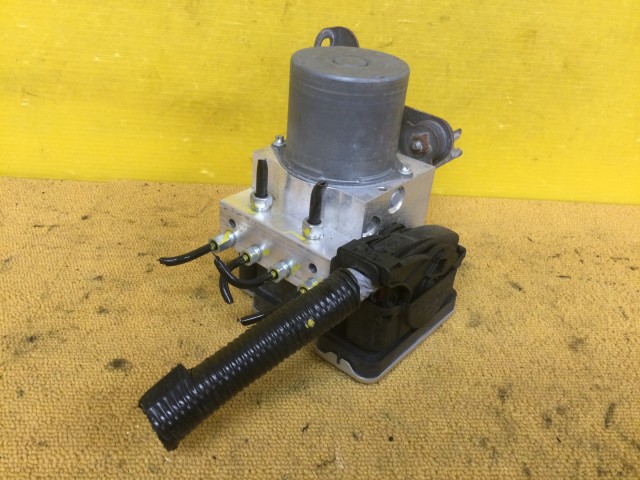 【中古】中古部品 Ｎ－ＢＯＸ JF4 ABSｱｸﾁｭｴｰﾀｰ 【3330960100-000052598842500】 23,177円