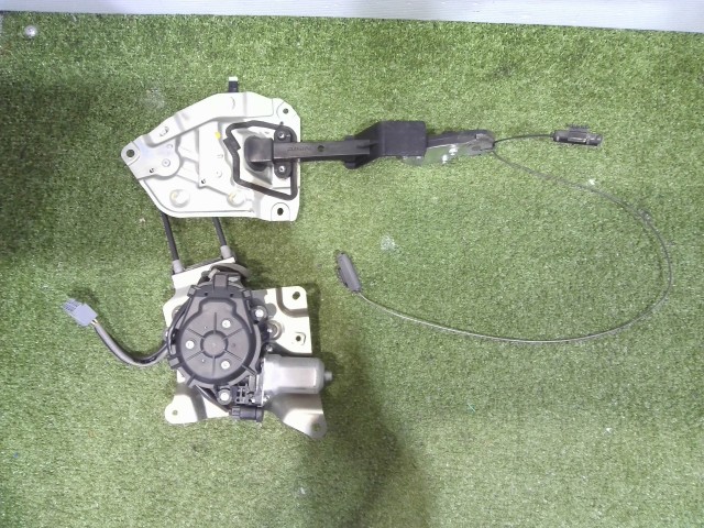 【中古】中古部品 タント L375S 左ﾊﾟﾜｰｽﾗｲﾄﾞﾄﾞｱﾓｰﾀｰ 【3310090100-202510043564660】