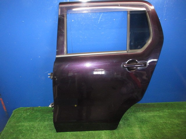 【中古】中古部品 ワゴンＲ MH44S 左ﾘｱﾄﾞｱ 【3310270100-000015062713400】